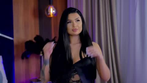 Kylie online show from February 8, 9:51 pm