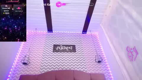 Snapshot of kylie_ls chatting on December 5, 3:59 am kylie_ls online show from December 5, 3:59 am