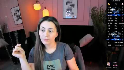 Kylie online show from May 8, 2:00 pm