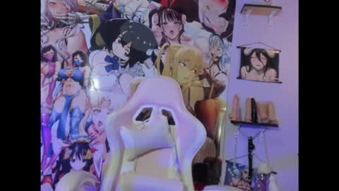 Snapshot of kylie_moan chatting on October 12, 4:33 am  KYLIE online show from October 12, 4:33 am