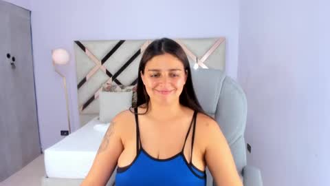 Kylie Reyes  online show from June 4, 7:09 pm