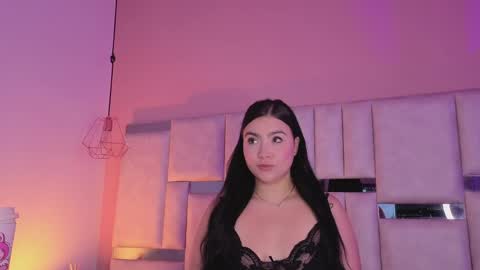  Kylie  online show from May 18, 12:22 pm