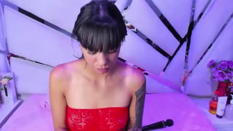 Snapshot of kylie_sexx chatting on March 13, 3:35 am kylie online show from March 13, 3:35 am