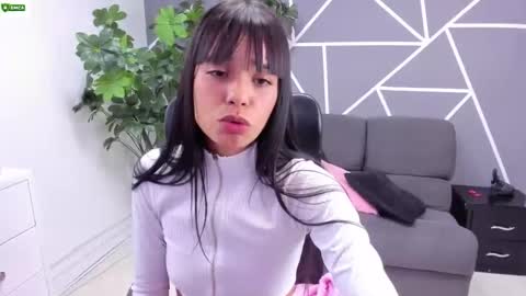 Snapshot of kylie_sexx chatting on March 20, 4:50 am kylie online show from March 20, 4:50 am