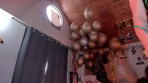   online show from December 14, 9:45 pm