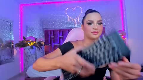 Snapshot of kylievictoria_ chatting on October 10, 5:06 am Kylie online show from October 10, 5:06 am