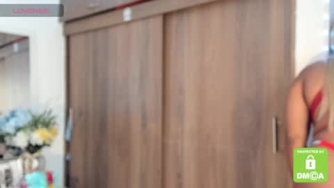 kylie white boobs online show from October 3, 8:06 pm