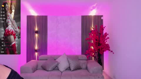 Snapshot of kyliie_jones chatting on January 15, 11:10 am KYLIE online show from January 15, 11:10 am