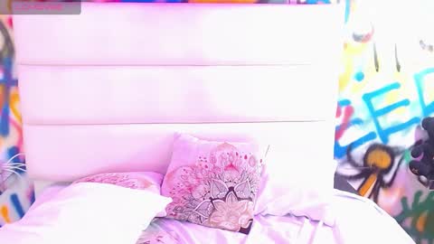 Kylie online show from January 11, 5:07 pm