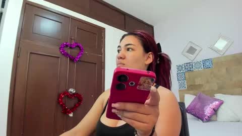 Snapshot of kyliiebaker chatting on February 18, 10:22 am Kylie online show from February 18, 10:22 am