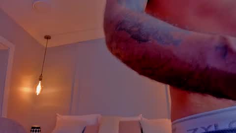 Snapshot of kylliamlevis chatting on March 11, 11:00 pm Kylliam Levis online show from March 11, 11:00 pm