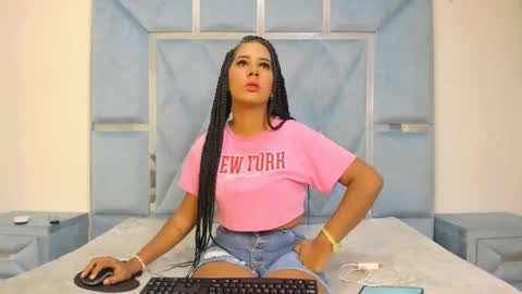 Snapshot of kymasm chatting on February 14, 12:46 pm kym online show from February 14, 12:46 pm