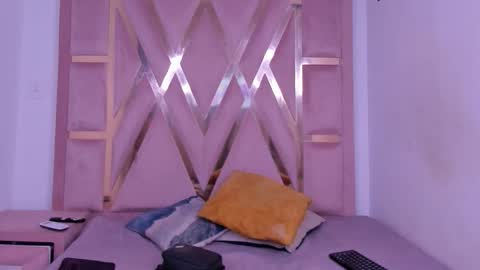 Snapshot of kymasm chatting on February 20, 1:11 pm kym online show from February 20, 1:11 pm