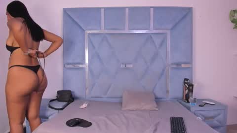 Snapshot of kymasm chatting on April 7, 1:00 pm kym online show from April 7, 1:00 pm