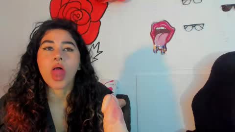 Snapshot of kymberlyhott chatting on December 27, 3:37 pm call me kim online show from December 27, 3:37 pm