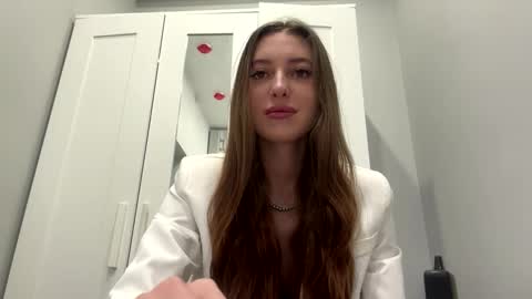 Snapshot of kymberlyrosenlof chatting on March 19, 1:09 am Selena online show from March 19, 1:09 am