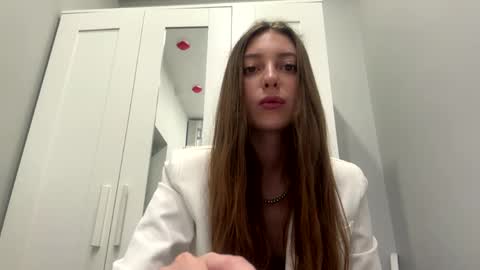 Snapshot of kymberlyrosenlof chatting on April 2, 1:14 am Selena online show from April 2, 1:14 am