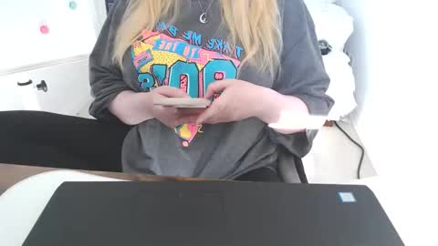 Snapshot of kymchi chatting on April 7, 9:04 pm Check Out My NSFW OnlyFans Link On Bio online show from April 7, 9:04 pm