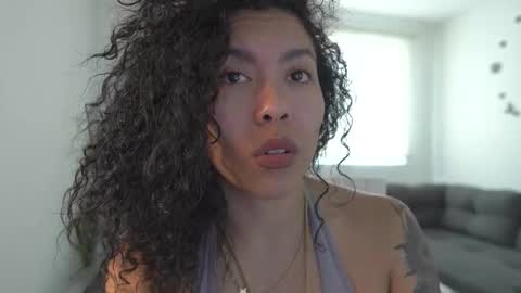 Snapshot of kyria__1 chatting on March 12, 3:40 pm schedule 300 pm - 1100pm colombia time online show from March 12, 3:40 pm