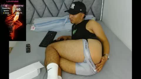 Snapshot of kyroestrada chatting on March 9, 2:59 am kyroestrada online show from March 9, 2:59 am