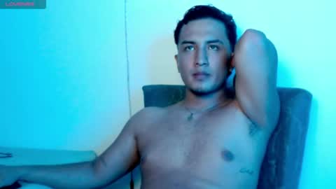 Snapshot of kyroestrada chatting on April 4, 2:54 am kyroestrada online show from April 4, 2:54 am