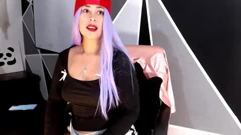 l0lavelvet online show from June 26, 12:04 am