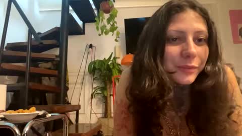 Snapshot of l0llych3rry chatting on April 7, 2:01 am l0llych3rry online show from April 7, 2:01 am