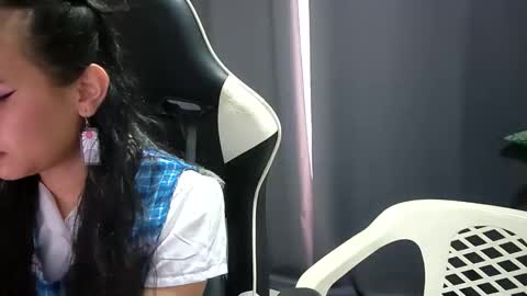 Snapshot of l0lyta_sweet chatting on November 27, 5:04 pm Lolyta online show from November 27, 5:04 pm