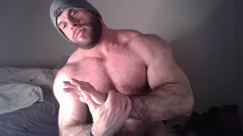 Snapshot of l0v35_2_5p00g3 chatting on December 20, 10:27 am l0v35_2_5p00g3 online show from December 20, 10:27 am