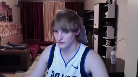 Snapshot of l1onkennedy chatting on October 29, 3:25 pm l1onkennedy online show from October 29, 3:25 pm