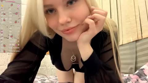 Alice online show from June 9, 6:30 pm
