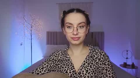 Margo  online show from March 17, 2:20 pm