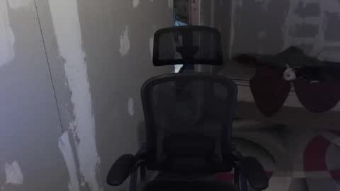 l1v1nth3dr3am online show from September 14, 4:22 am