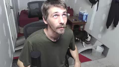 l1v1nth3dr3am online show from November 6, 3:51 am