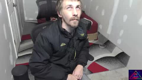 l1v1nth3dr3am online show from November 12, 4:35 am