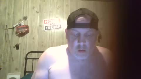 Snapshot of l423820 chatting on March 2, 9:21 am l423820 online show from March 2, 9:21 am