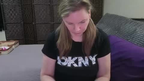 l4dyc4pricorn76 online show from February 23, 1:47 am