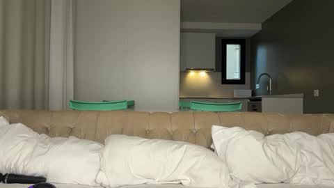 Julie online show from September 22, 6:15 am