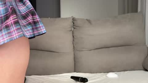 Julie online show from March 5, 5:14 am