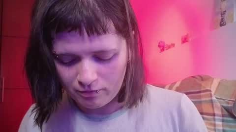 Snapshot of la_femme_fatale_ chatting on April 18, 10:43 pm Hanna FREE ONLYFANS online show from April 18, 10:43 pm