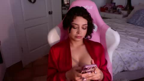 la_lechera_ online show from February 12, 6:03 pm