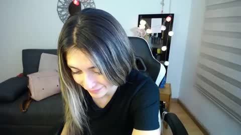 Catalina online show from November 18, 12:49 am