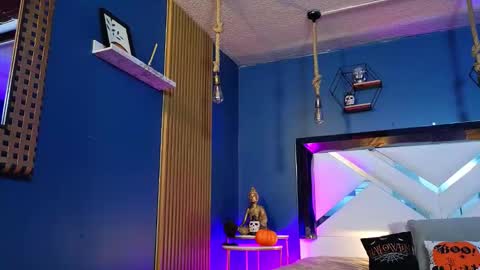 Snapshot of laady_brownn chatting on October 10, 11:31 am Cris online show from October 10, 11:31 am