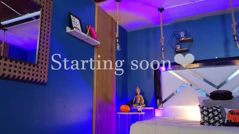 Snapshot of laady_brownn chatting on October 17, 11:02 am Cris online show from October 17, 11:02 am