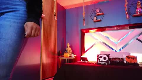 Snapshot of laady_brownn chatting on October 29, 11:01 am Cris online show from October 29, 11:01 am