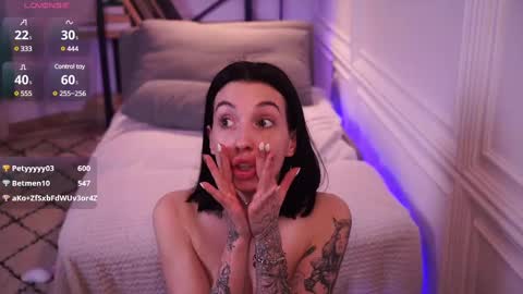 Snapshot of laady_rosee chatting on February 20, 4:46 pm Fanni online show from February 20, 4:46 pm