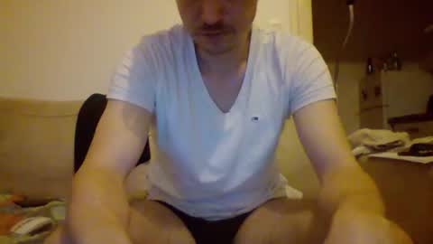 Snapshot of labelette007 chatting on January 25, 2:04 am labelette007 online show from January 25, 2:04 am