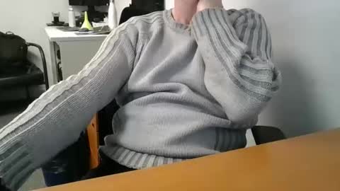 Snapshot of labelette007 chatting on March 5, 4:36 pm labelette007 online show from March 5, 4:36 pm