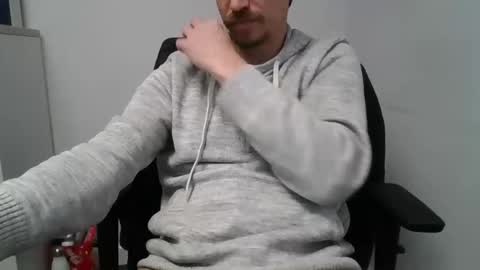 Snapshot of labelette007 chatting on April 2, 3:09 pm labelette007 online show from April 2, 3:09 pm