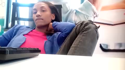 Snapshot of labimbo chatting on December 14, 8:13 am labimbo online show from December 14, 8:13 am